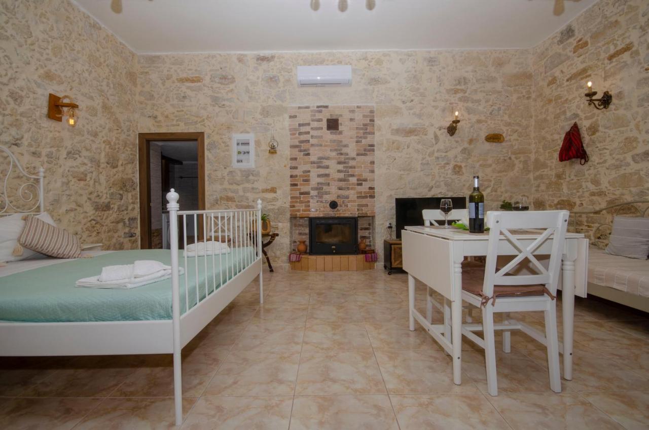 La Casa De Ioanna Apartamento Kíssamos Exterior foto