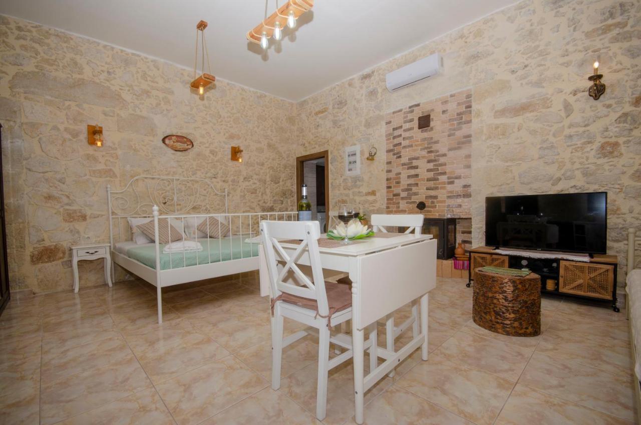 La Casa De Ioanna Apartamento Kíssamos Exterior foto