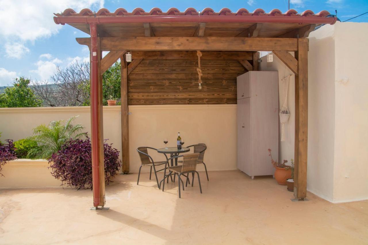 La Casa De Ioanna Apartamento Kíssamos Exterior foto