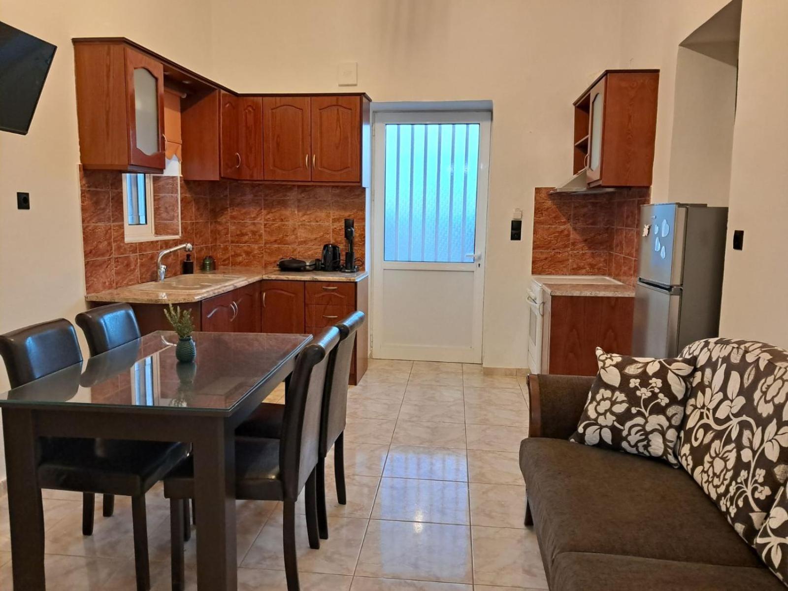 La Casa De Ioanna Apartamento Kíssamos Exterior foto