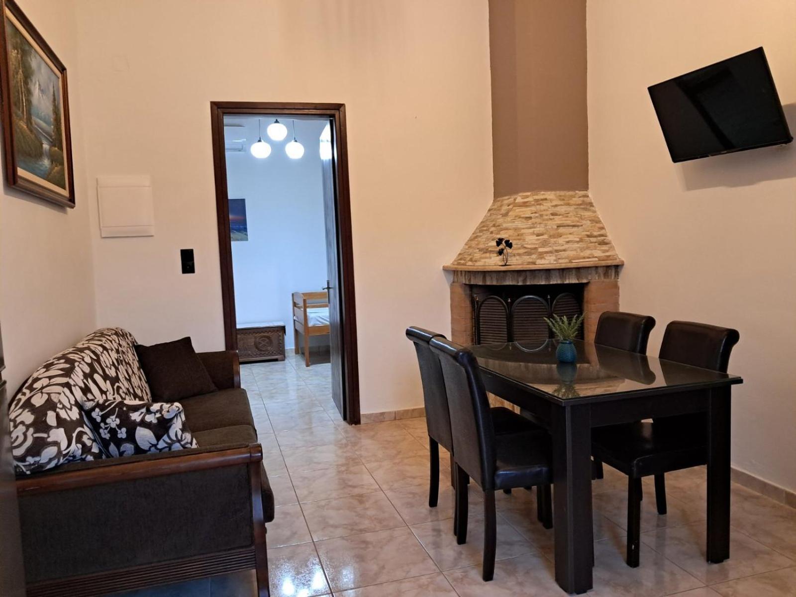La Casa De Ioanna Apartamento Kíssamos Exterior foto